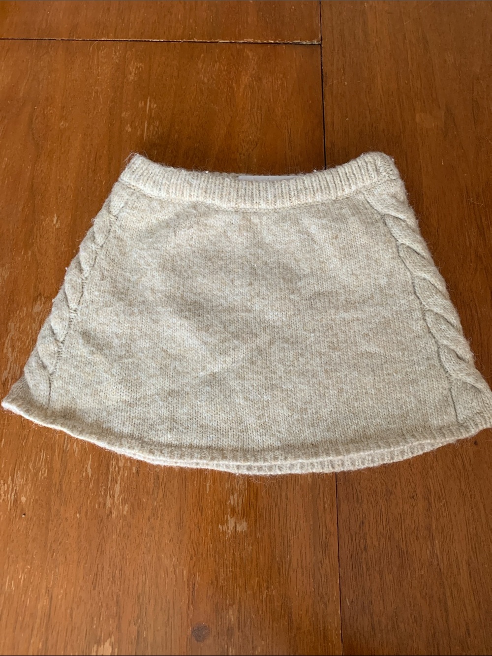 🍊5/$25 Zara Cream Cable-Detail Knit Skirt size 1-2Y